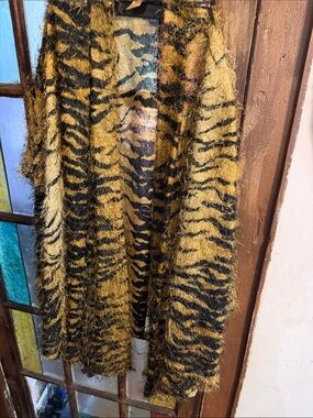 Fuzzy Tiger-Stripe Open Front Poncho - Mustard/Black
